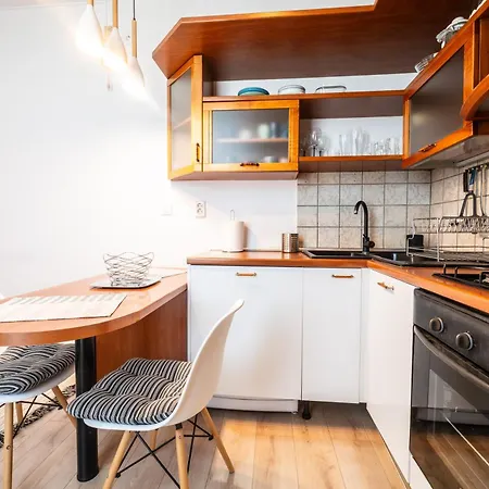 Διαμέρισμα Charming & Cozy 1br Flat In The Heart Of