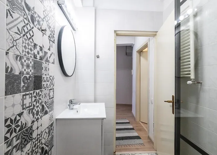 Charming & Cozy 1br Flat In The Heart Of * Bucharest