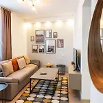 Charming & Cozy 1br Flat In The Heart Of