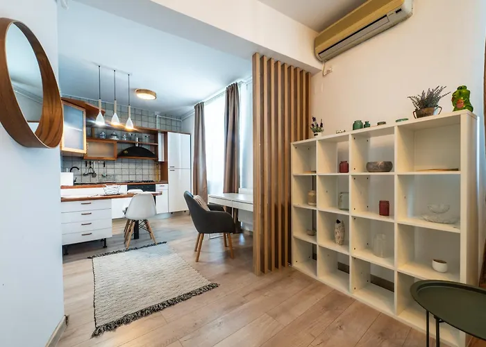 Charming & Cozy 1br Flat In The Heart Of ブカレスト